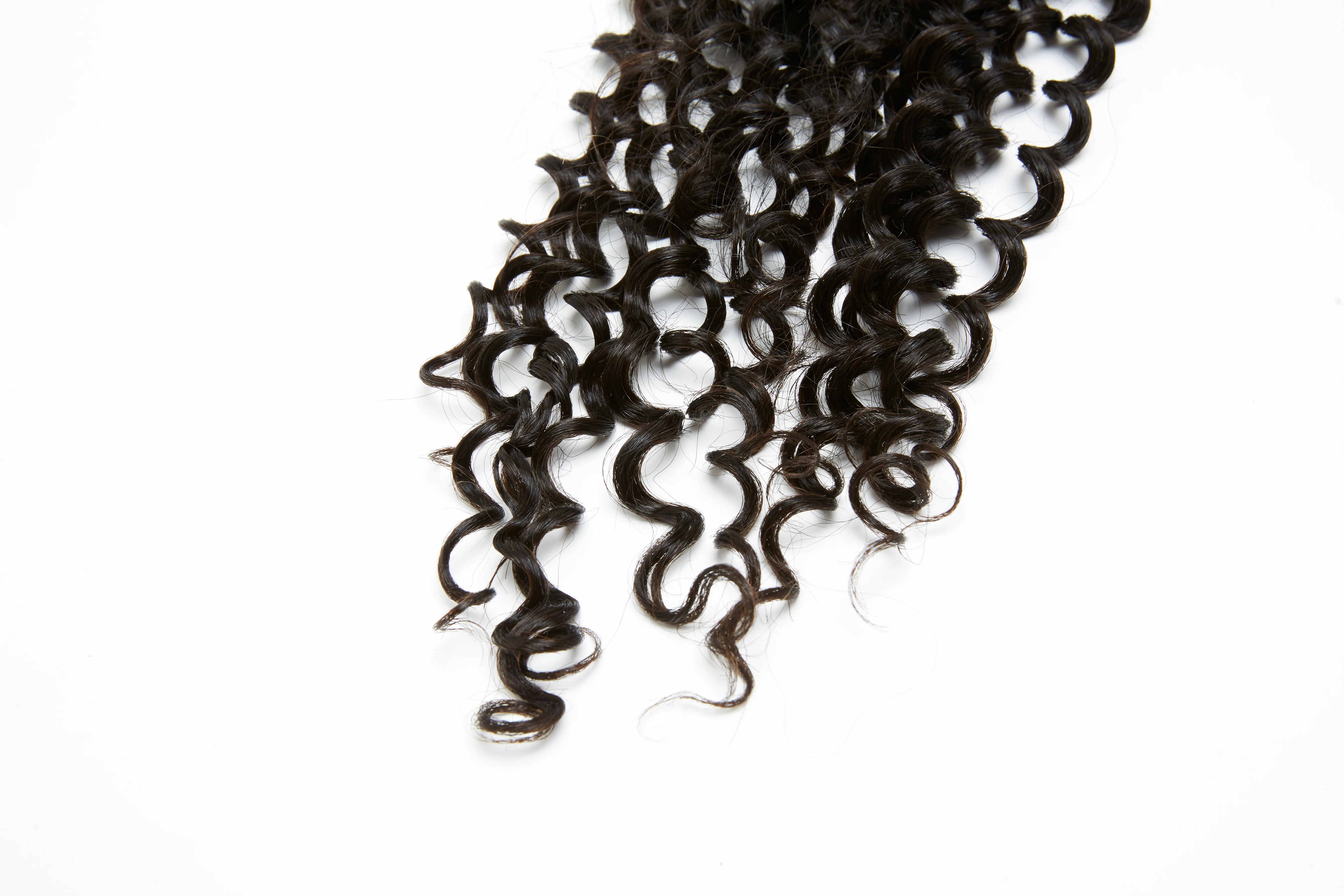 YUMMY Virgin Deep Curl HD Lace Closure - Image 2